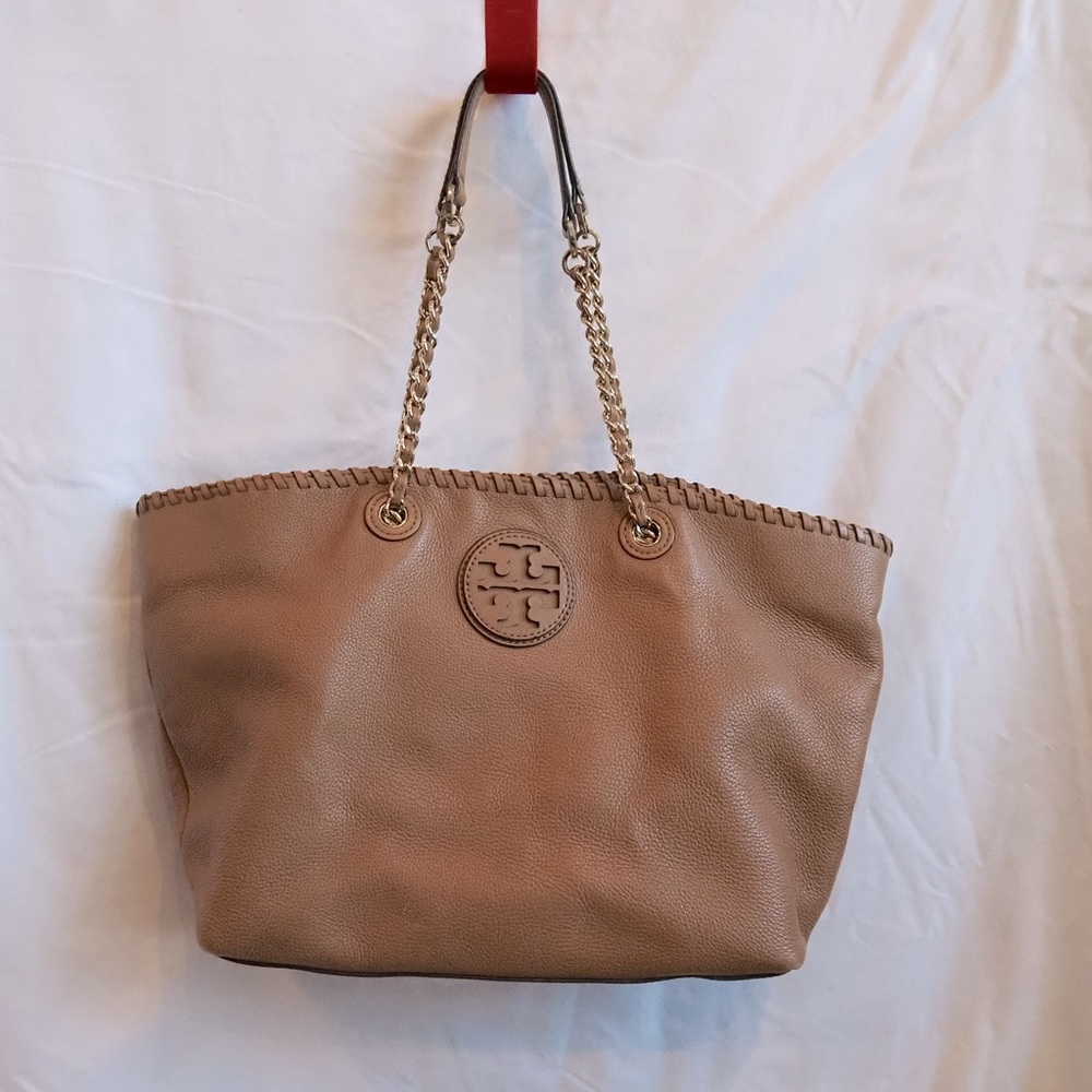 Tory Burch leather hand bag was the chain strap.